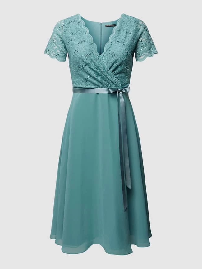 Swing Curve PLUS SIZE Cocktailkleid In Wickel-Optik - Aqua Blau 4 Swing Curve PLUS SIZE Cocktailkleid In Wickel-Optik - Aqua Blau – Bild 2