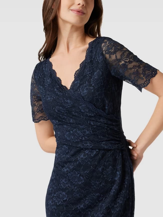 Vera Mont Cocktailkleid Mit Spitzenbesatz - Dunkelblau 5 Vera Mont Cocktailkleid Mit Spitzenbesatz - Dunkelblau – Bild 3