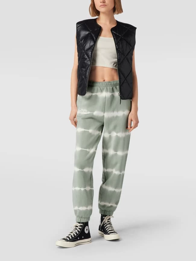 Jake*s Casual Sweathose In Batik-Optik - Olivgrün 3 Jake*s Casual Sweathose In Batik-Optik - Olivgrün