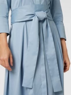 Windsor. Windsor Hemdblusenkleid Mit Bindegürtel - Hellblau -Damen Mode 9t83ggqm60s4ug9iaoo4uga68d9l0eaa9cq4ac2j850kmkig8d438la69d1l0dqla143ikhi6t94uk2e913j6php69imac9i6os3gc1k70s3ae9lcli3ae32ccp6cphl68rj4cg